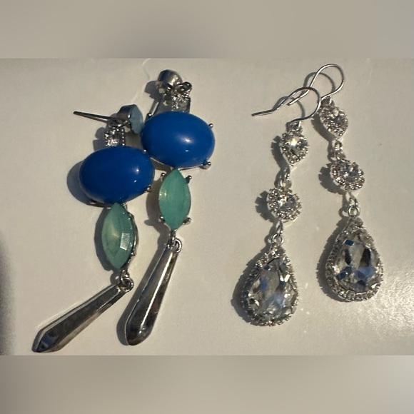 Jewelry - 2 pairs of fashion earrings